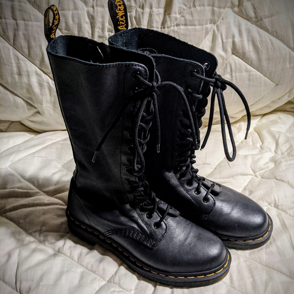 Doc Martens Boots